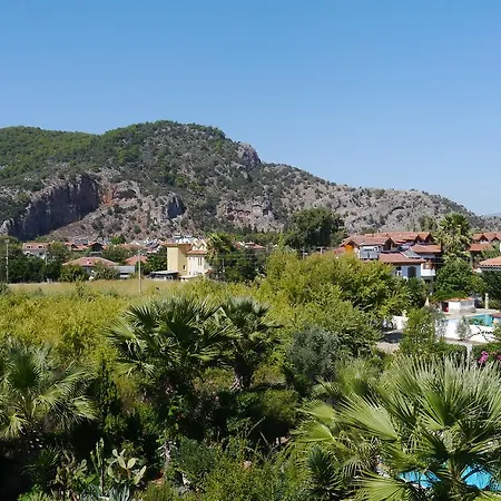 Asur & Asur Hotel 3*