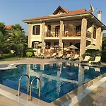 Asur & Asur Hotel 3*