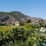 Asur & Asur Hotel 3*